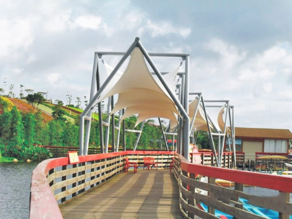 膜結(jié)構(gòu)通道遮陽