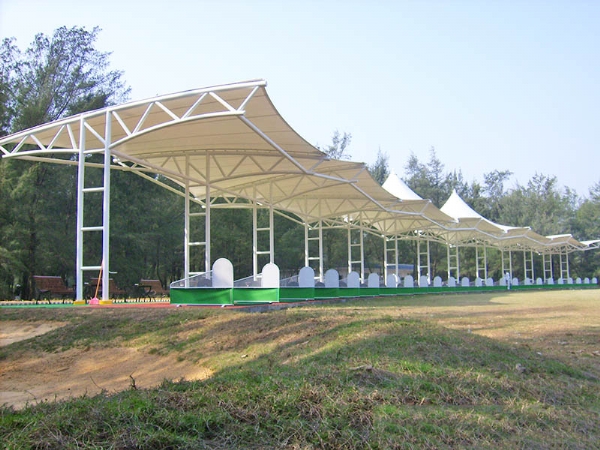 膜結構高爾夫球場