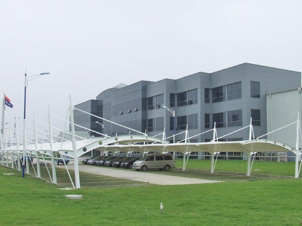 膜結(jié)構(gòu)汽車棚