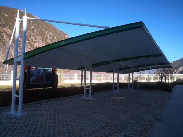 工布江達車棚完工